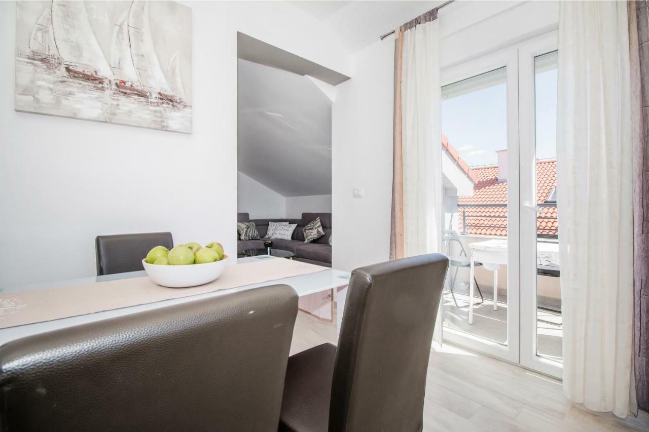 Apartment Hera With Balcony And Free Parking 자다르 외부 사진
